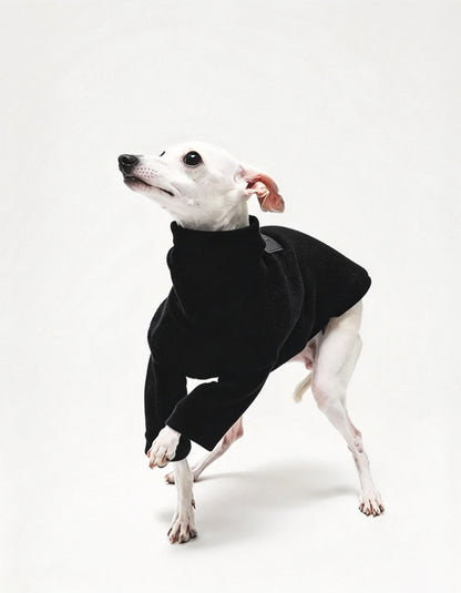 Dual-layer 330g sherpa fleece dog zip suit with soft modal collar and side zipper design. Warm, structured winter outfit for comfort, durability, and easy wear.