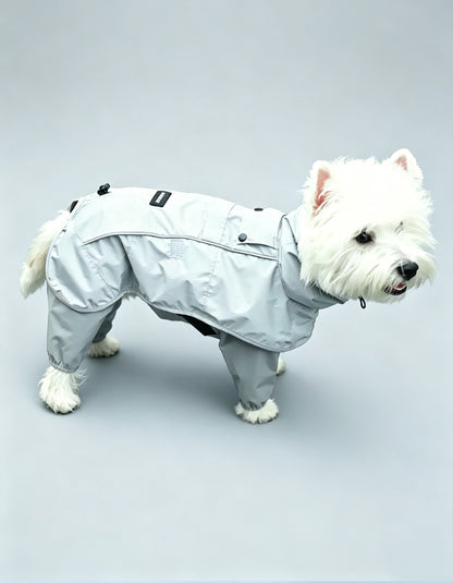 Front and back view of the CHISUPET TerraCape dog poncho jacket showing its ergonomic fit and unrestricted movement
