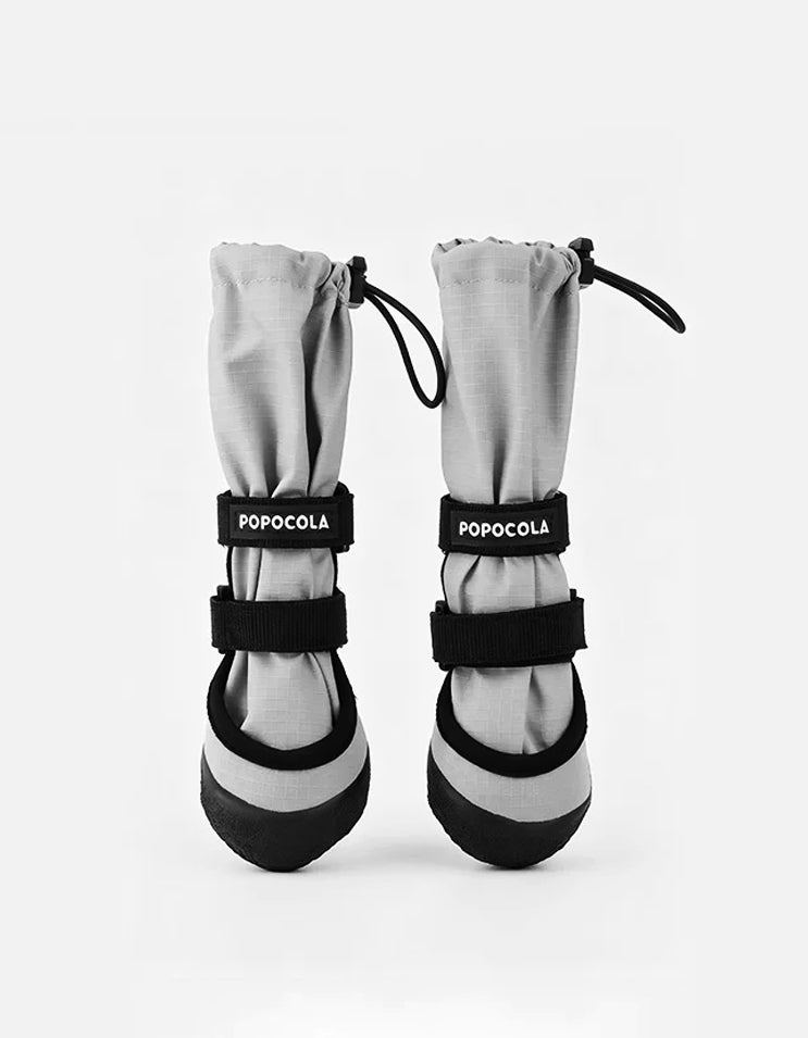 Flexible latex sole provides comfortable movement and reliable grip on wet floors and slippery surfaces