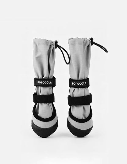 Flexible latex sole provides comfortable movement and reliable grip on wet floors and slippery surfaces
